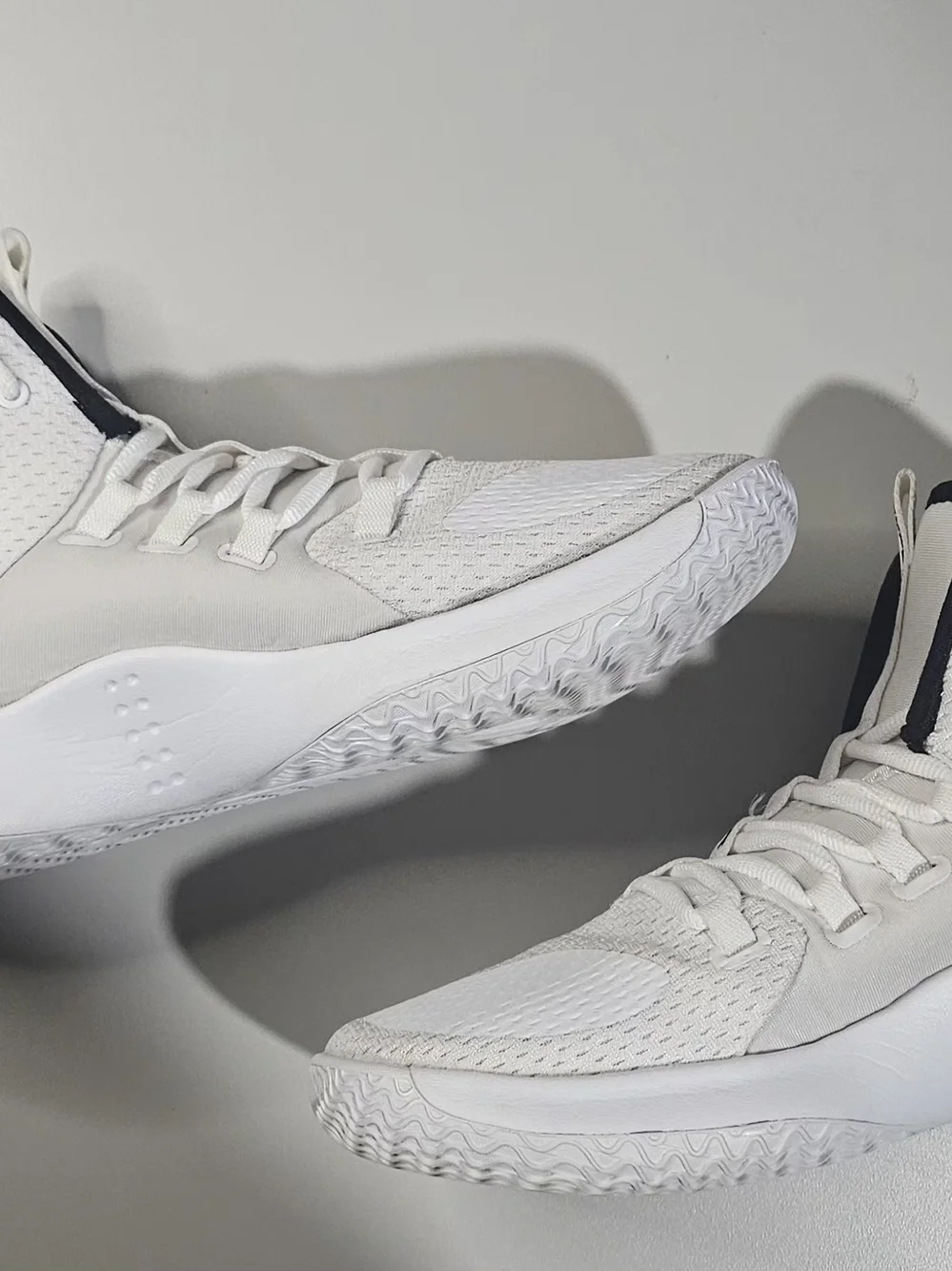 Nike  Zom Hyperdunk X TB AR0467-100 White Black Basketball Shoes Size 6